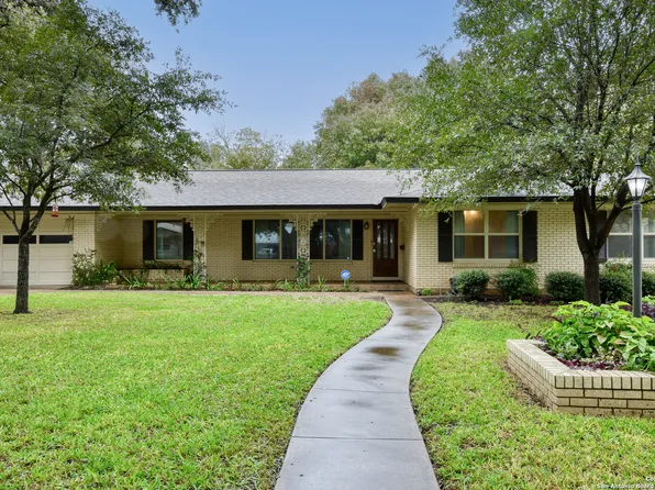 207 FIVE OAKS DR, San Antonio, TX 78209