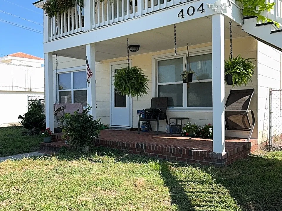 404 23rd Ave N #A