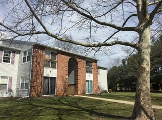 10-8 Boise Ct, Freehold, NJ 07728