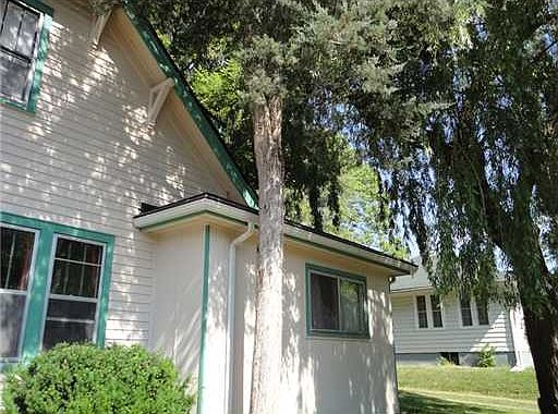 5th image of 208 Middle Dr