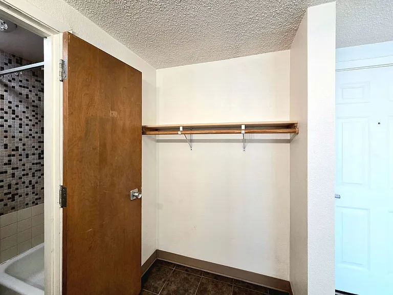 101 N Mission St — Photo 18
