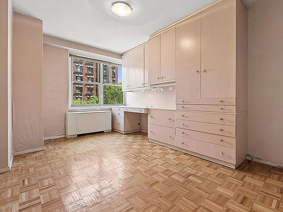 3rd image of 155 W 68th St APT 726