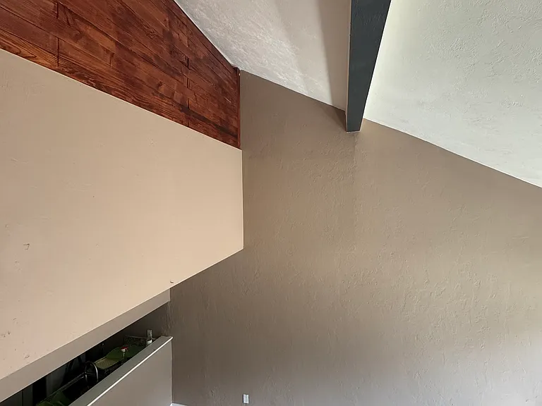 1860 Nekoma Ct — Photo 9