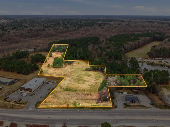 429 W Market St, Smithfield, NC 27577