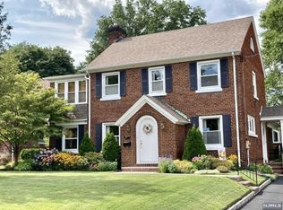 377 Harristown Rd, Glen Rock, NJ 07452