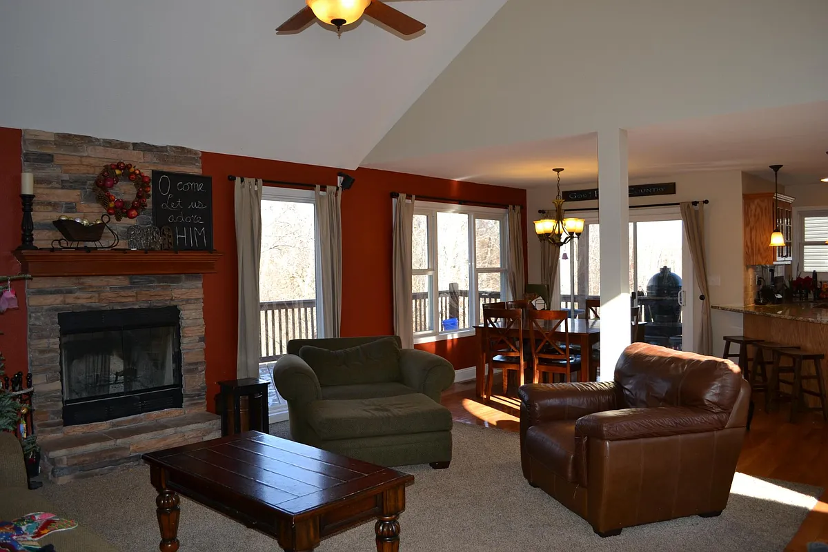 Living Room & Fireplace - 1208 Nottingham Dr