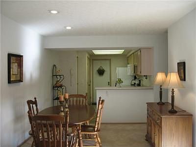 5th image of 2307 Willow Lake Dr