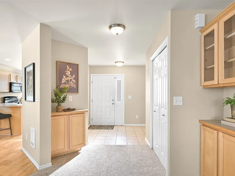 4160 Deemer Rd #202 — Photo 4