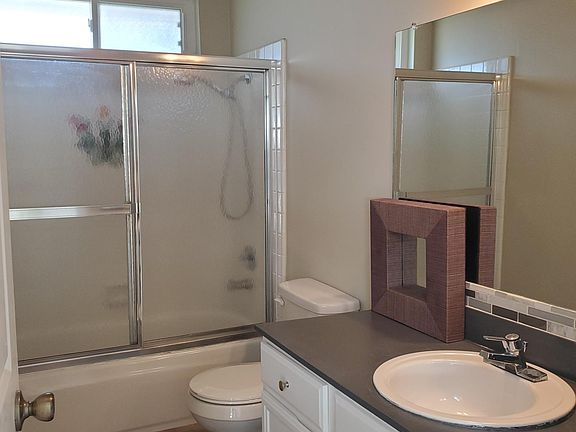 Clean shared bathroom. New floor.