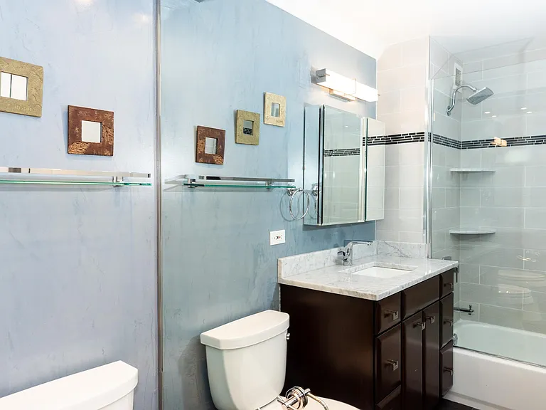 2 E Erie St #2014 — Photo 14
