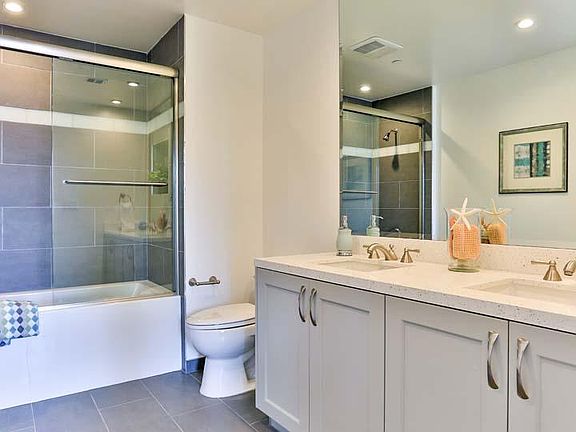 4th image of 4354 Teesdale Ave APT 301