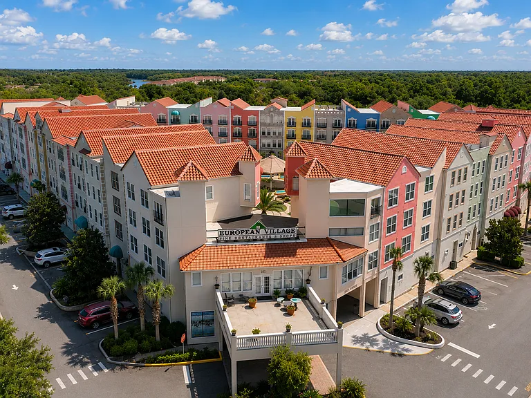 Palm Harbor Pkwy — Photo 10