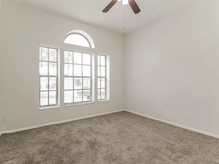 10064 Marguex Dr — Photo 12