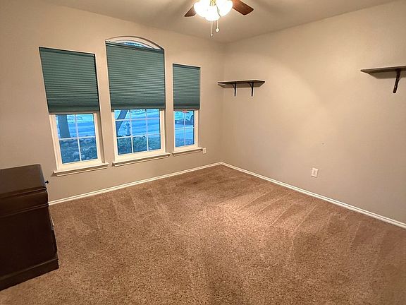 5th image of 8926 Veranda