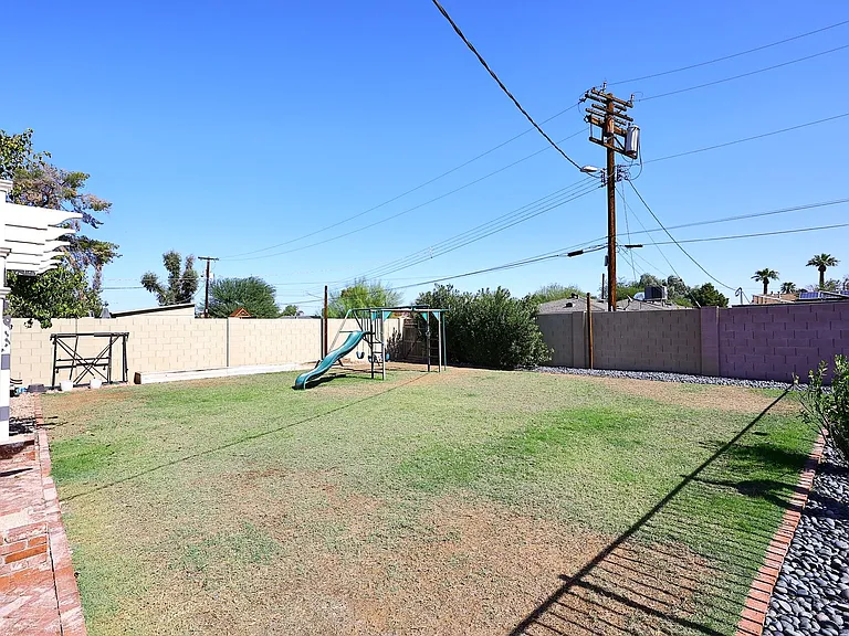 3413 N 16th Dr — Photo 20