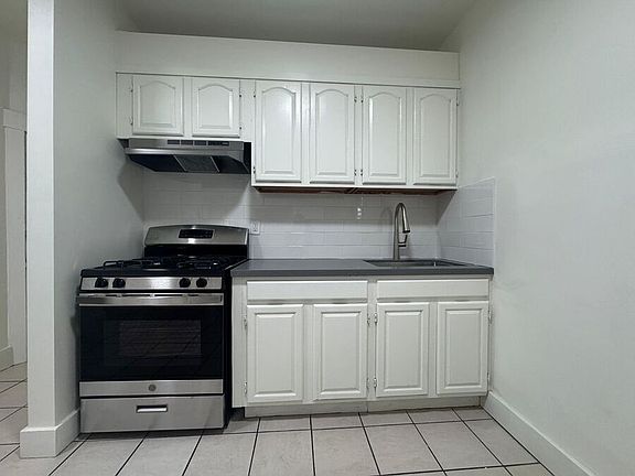 2nd image of 71 10th St APT 304