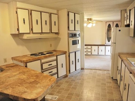 3rd image of 25821 61st Avenue Ct E