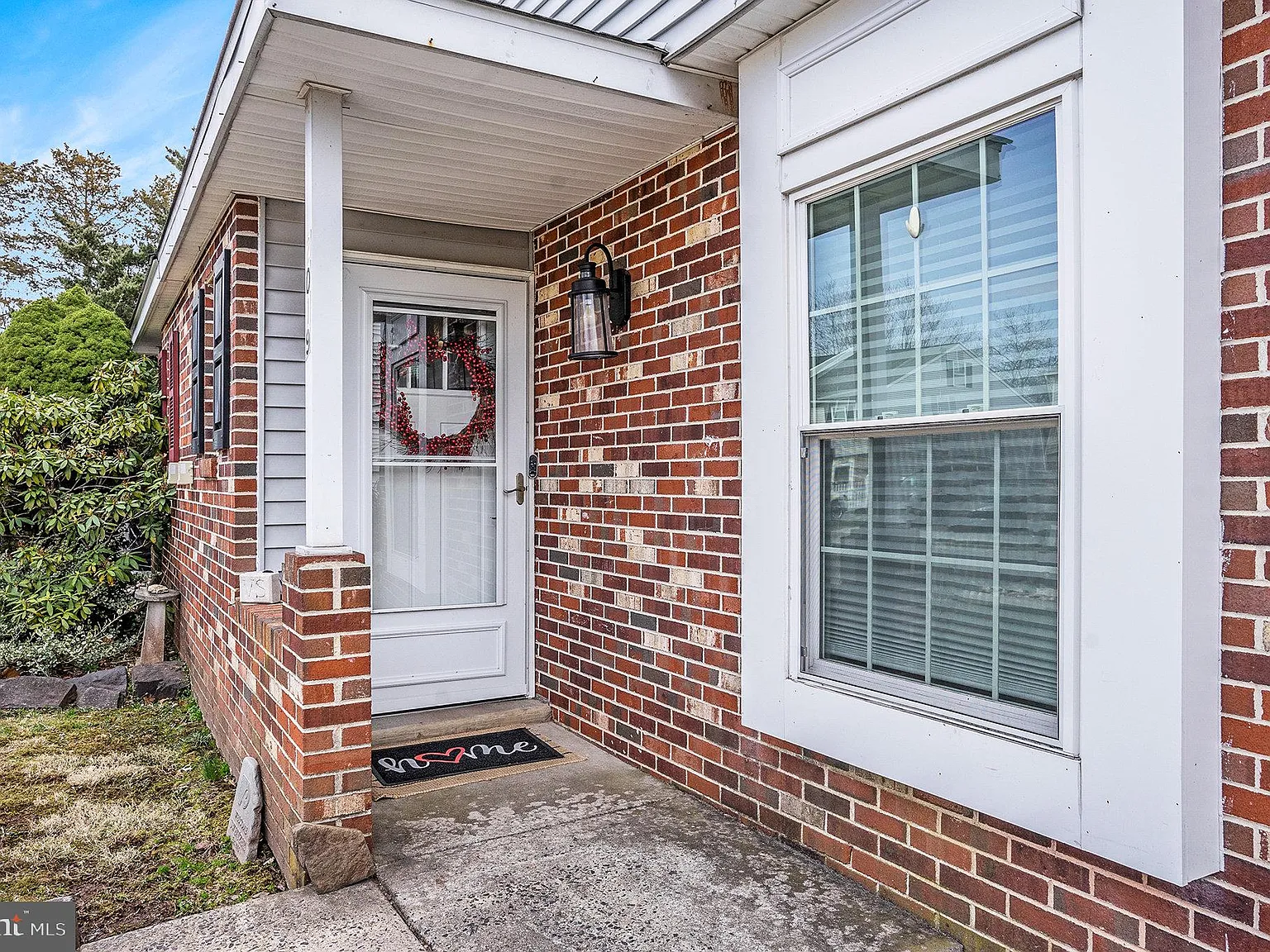 3 bed, 3.0 bath, 1872 sqft, $2,750 — Photo 3