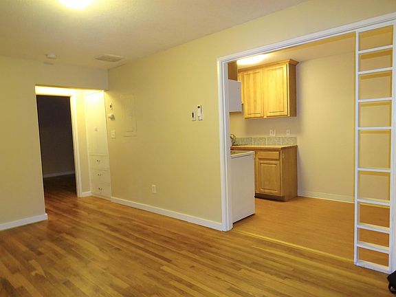 4th image of 1205 W 19th St #A