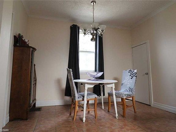 3rd image of 1 Burness Dr