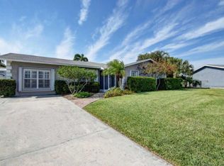 5185 Saint John Ave N, Boynton Beach, FL 33472