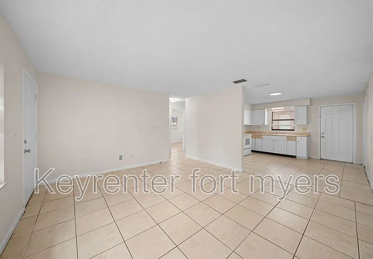5551 5th Ave — Photo 5