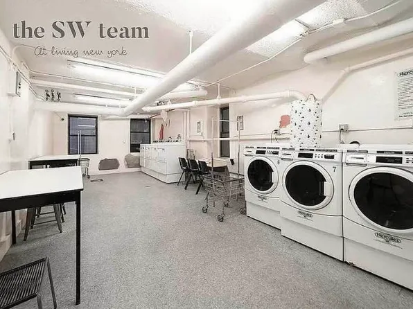 78 Manhattan Avenue image 9 of 11