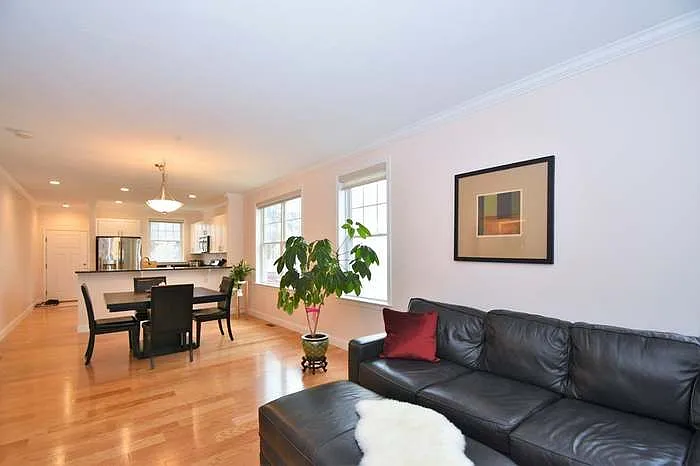 855 Main St #33 — Photo 6