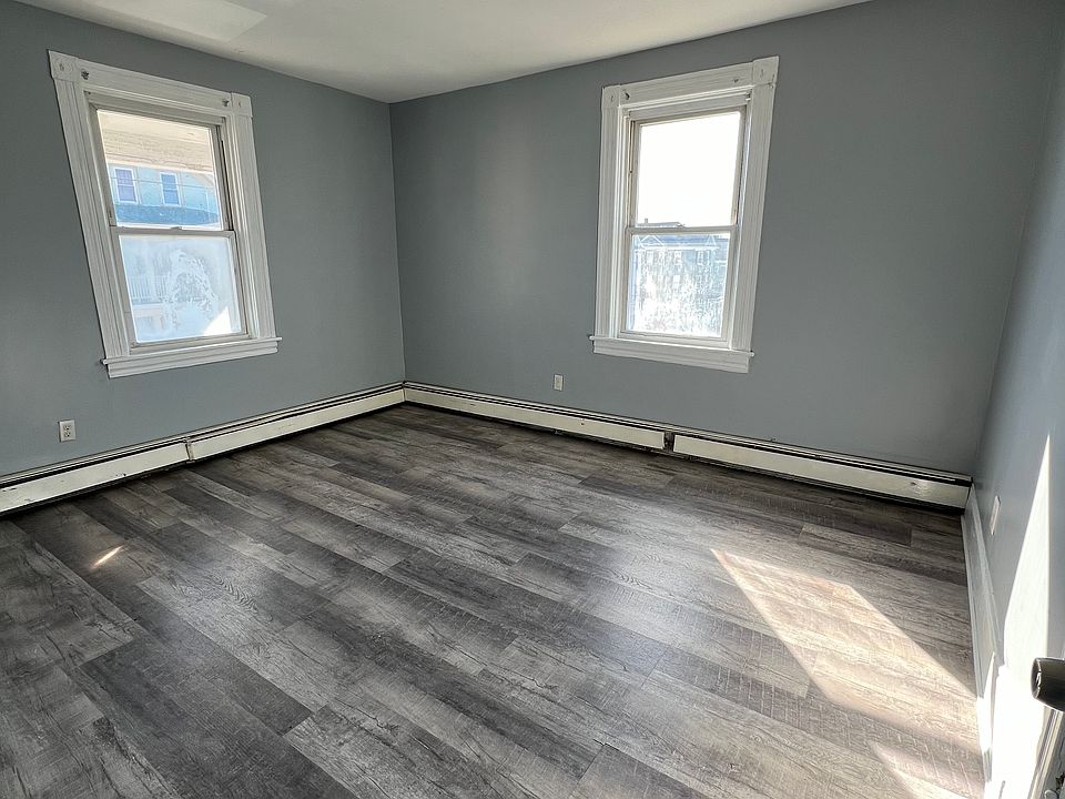1st image of 119 Whitehall St Floor 2