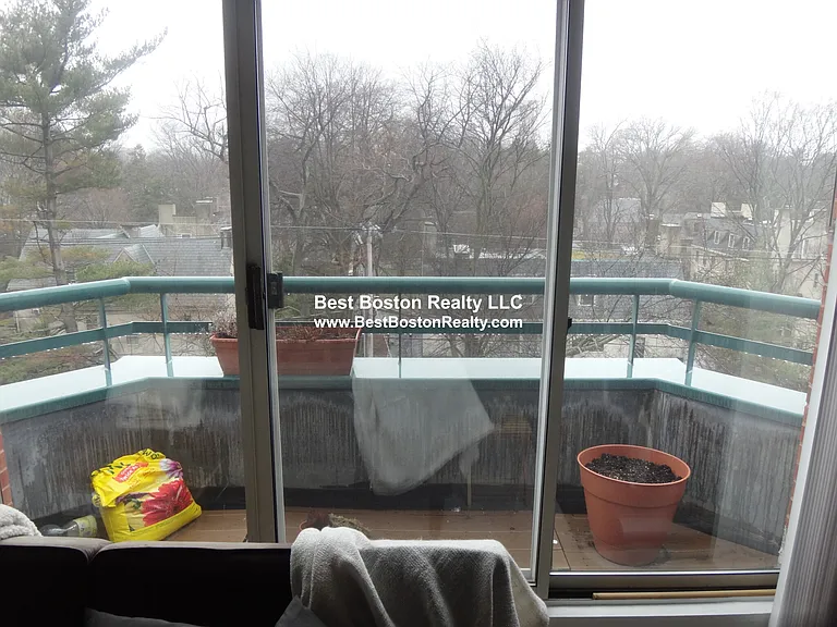 175 Beacon St #406 — Photo 11
