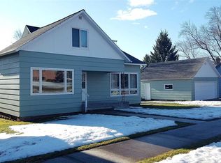 112 E 5th St, Washburn, WI 54891