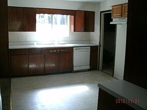 3rd image of 110 Dogwood Dr