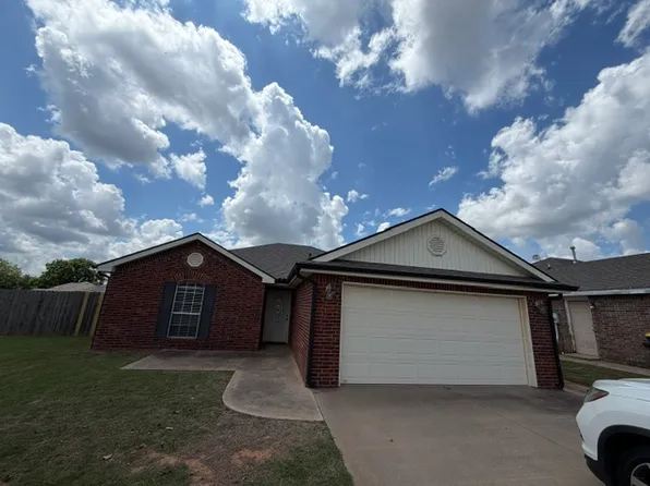 817 E Kc Ct, Stillwater, OK 74075