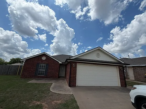 817 E Kc Ct Photo 1