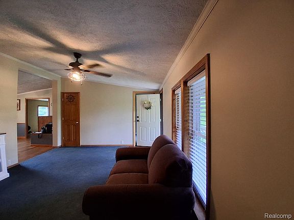 5th image of 10055 N Genesee Rd NW