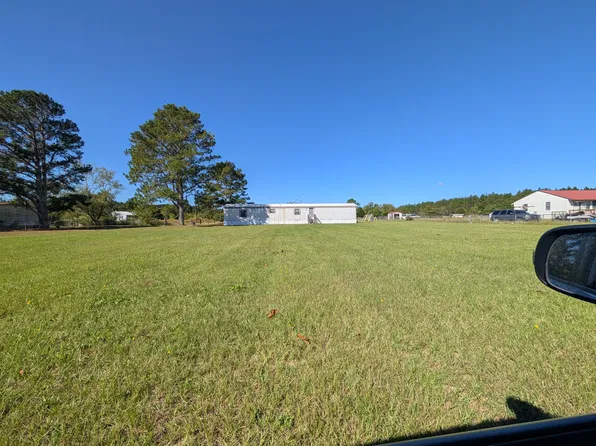 4148 Chicken Foot Rd, Saint Pauls, NC 28384