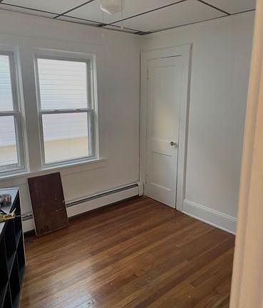 4th image of 74 Maryland Ave