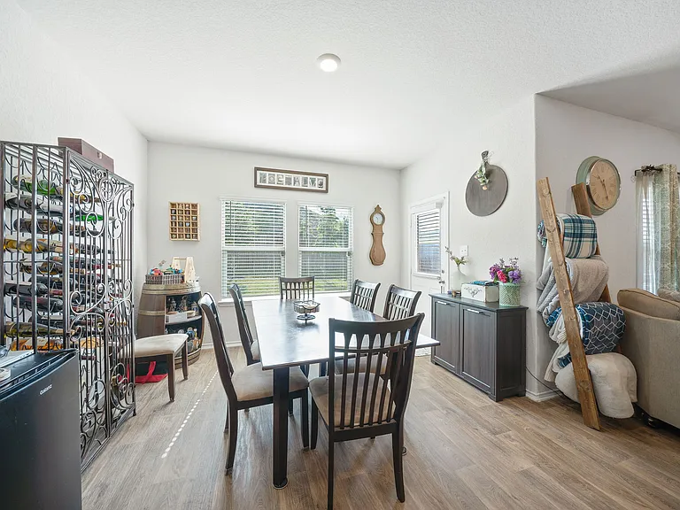 6630 Greensleeves — Photo 22