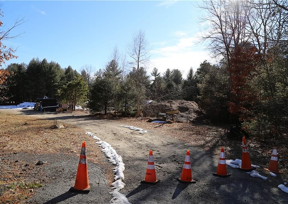 300 Buxton St, North Smithfield, RI 02896 Zillow