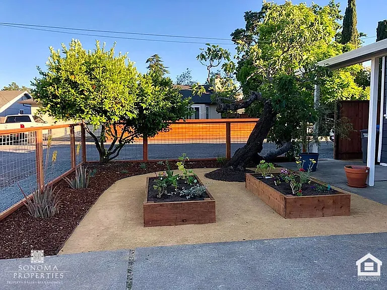 18045 Brooks Ave — Photo 3