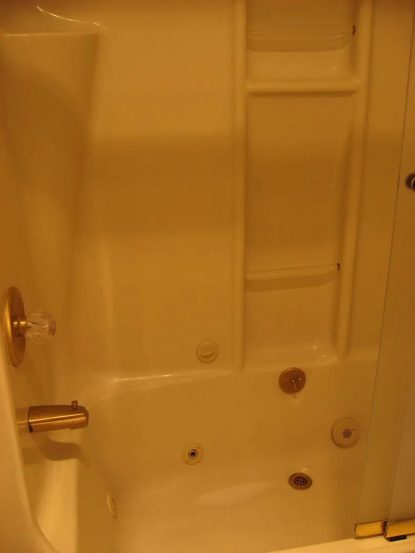 824 Jensen Duplex — Photo 2