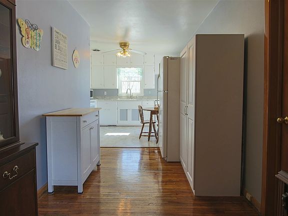 5th image of 150 Bourland Ave