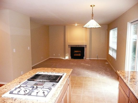 Family Room/Breakfast Nook