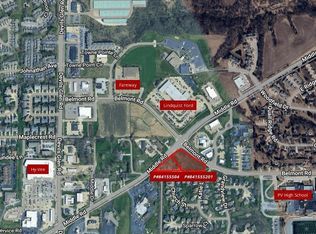 3885 Middle Rd, Bettendorf, IA 52722