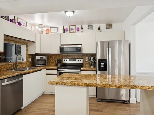 7675 NW 79th Ave APT 209, Fort Lauderdale, FL 33321