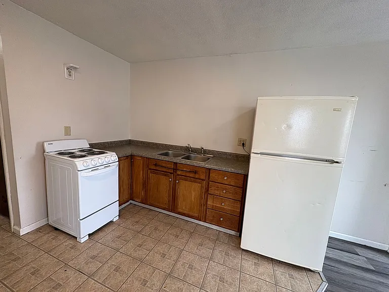4213 Lake Land Blvd — Photo 2