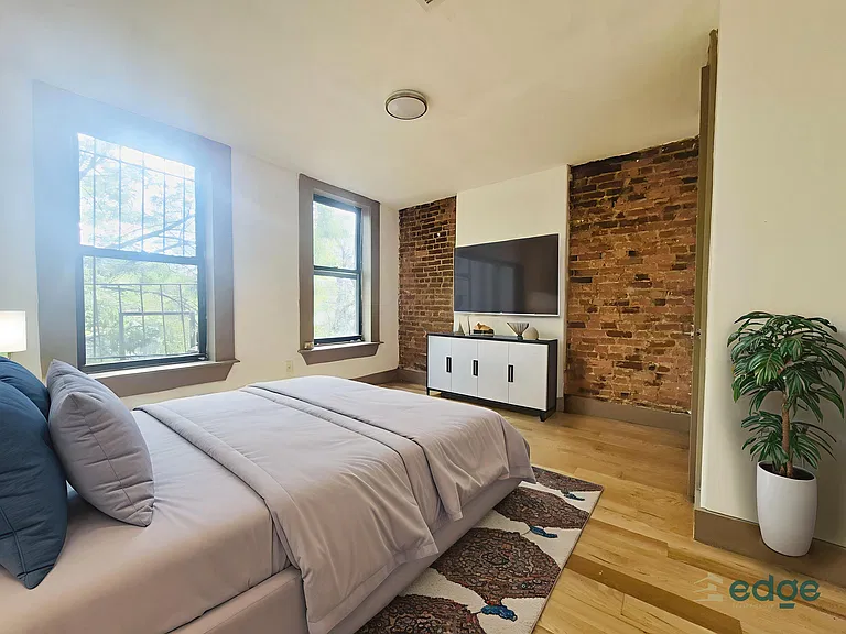2344 Pacific St #1D — Photo 1