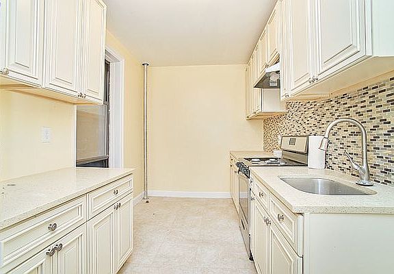2nd image of 615 W 183rd St #1B