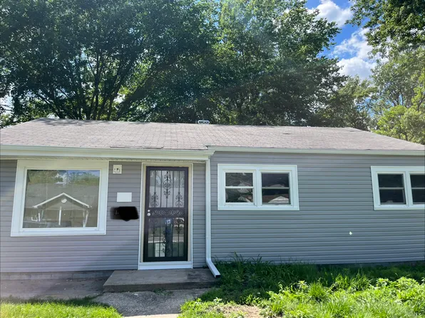 1134 Cass St, Gary, IN 46403