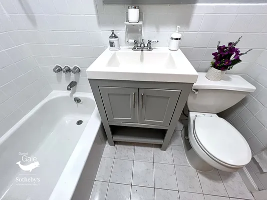 Rented by Daniel Gale Sotheby's International Realty | media 31